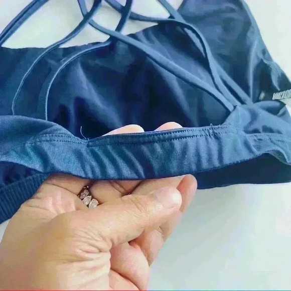 VICTORIA’S SECRET BLUE SPORT  BRA FOR SUMMER SIZE SMALL - Picture 4 of 7